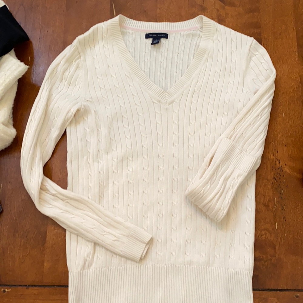 Tommy Hilfiger knit sweater